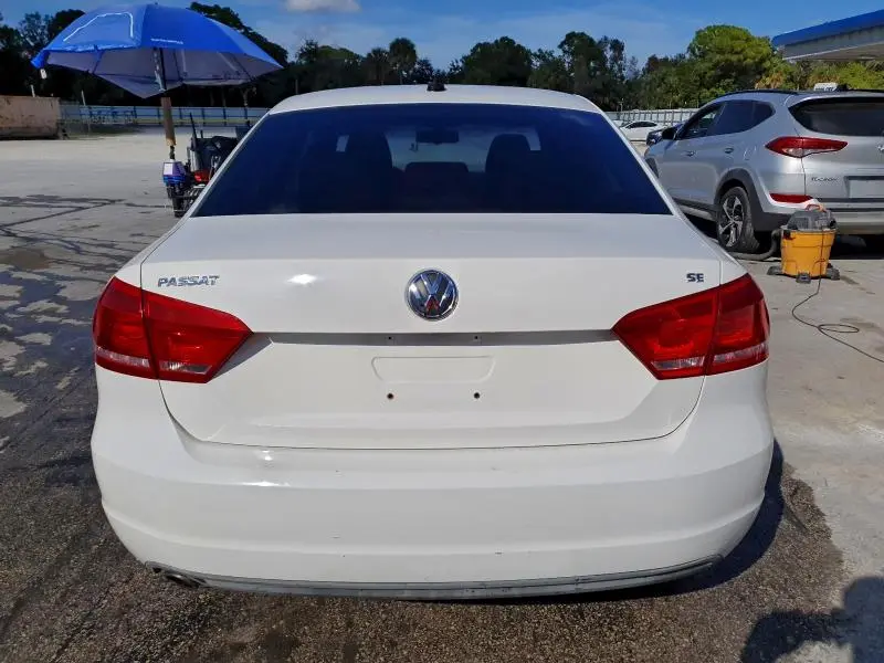 2012 VOLKSWAGEN PASSAT SE  