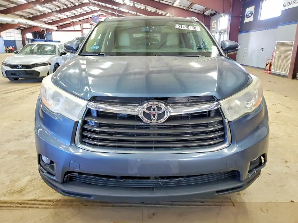2014 TOYOTA HIGHLANDER XLE  