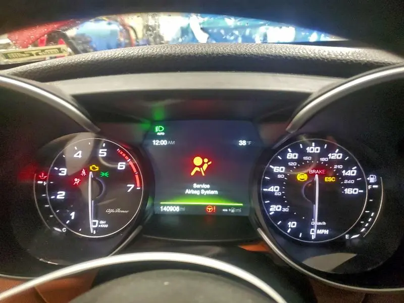 2017 ALFA ROMEO GIULIA TI Q4  