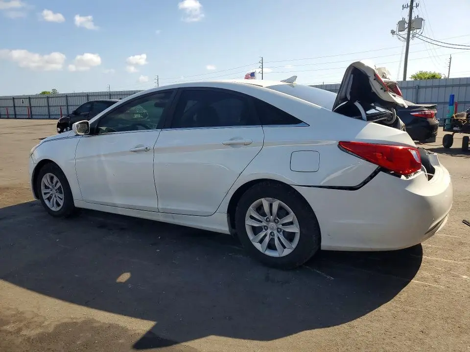 2011 HYUNDAI SONATA GLS  