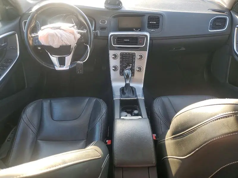 2018 VOLVO S60 DYNAMIC  