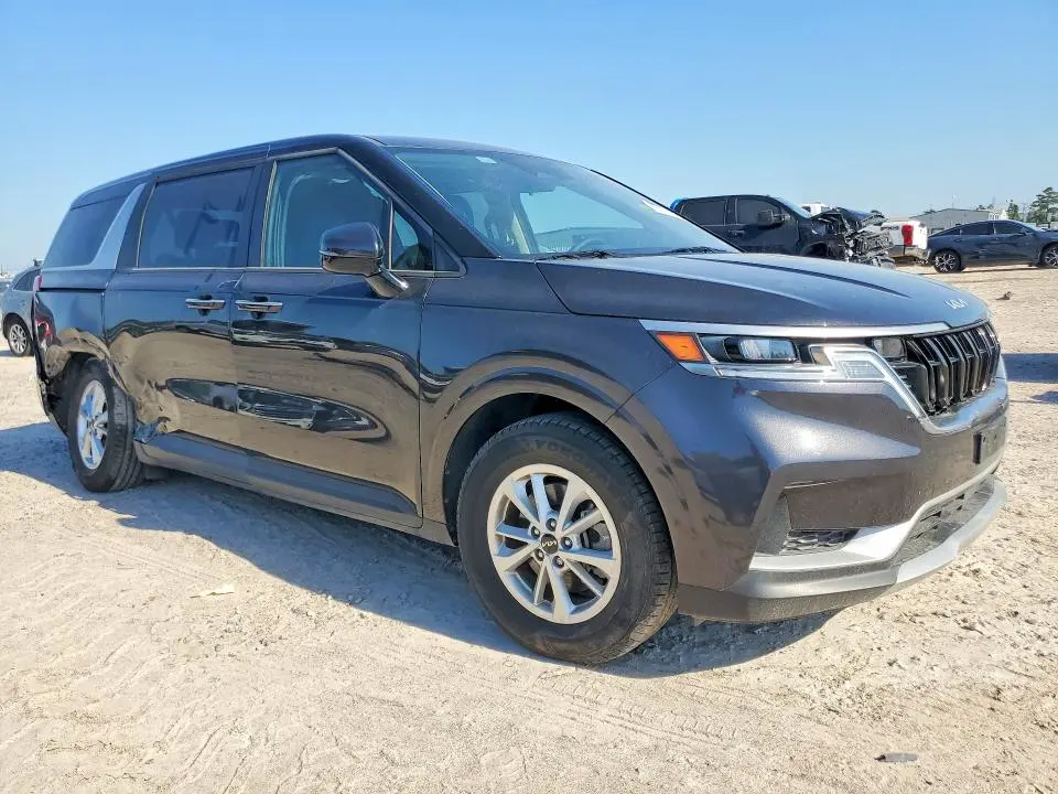 2023 KIA CARNIVAL LX  