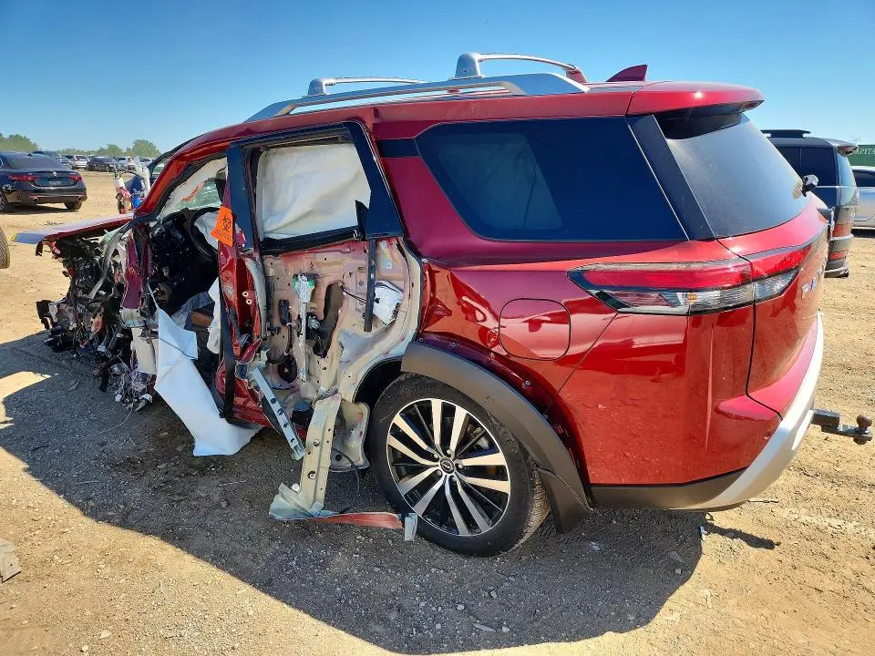 2023 NISSAN PATHFINDER PLATINUM  