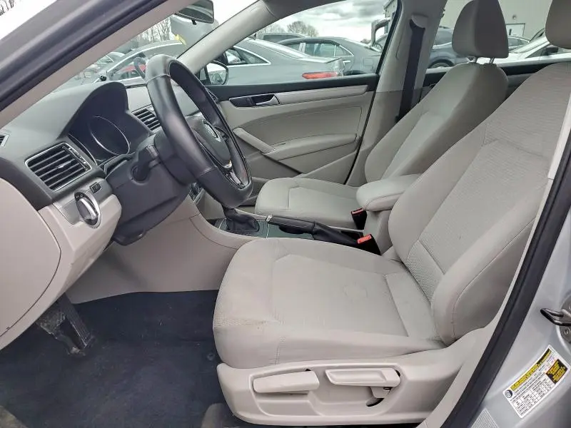 2016 VOLKSWAGEN PASSAT S  
