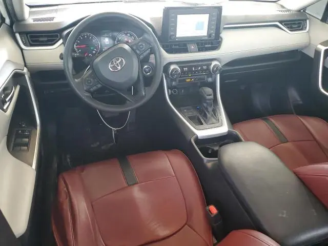 2021 TOYOTA RAV4 XLE  