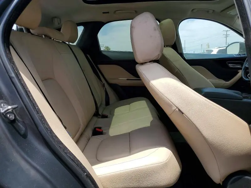 2017 JAGUAR F-PACE PREMIUM  