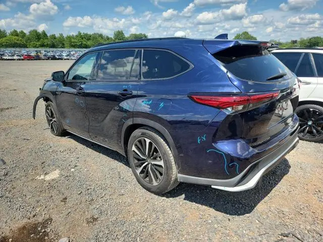 2021 TOYOTA HIGHLANDER XSE  