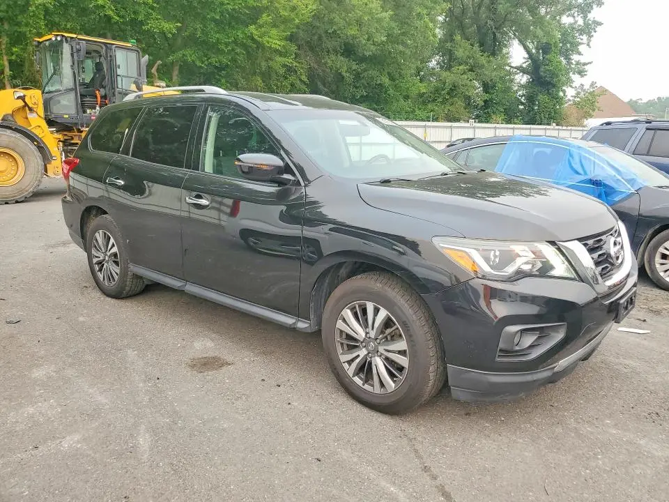 2018 NISSAN PATHFINDER SV  