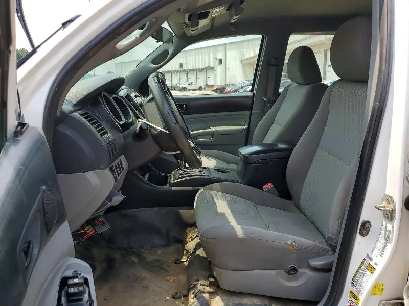 2012 TOYOTA TACOMA V6  