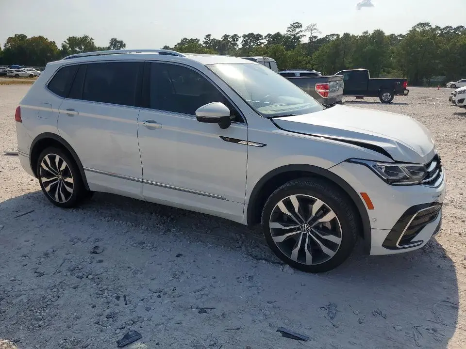 2022 VOLKSWAGEN TIGUAN SEL R-LINE  