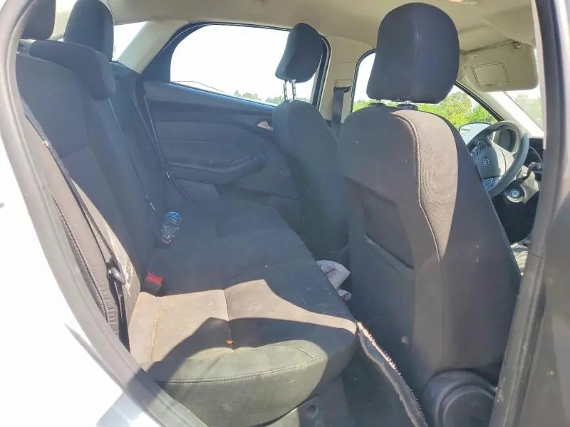 2017 FORD FOCUS SE  