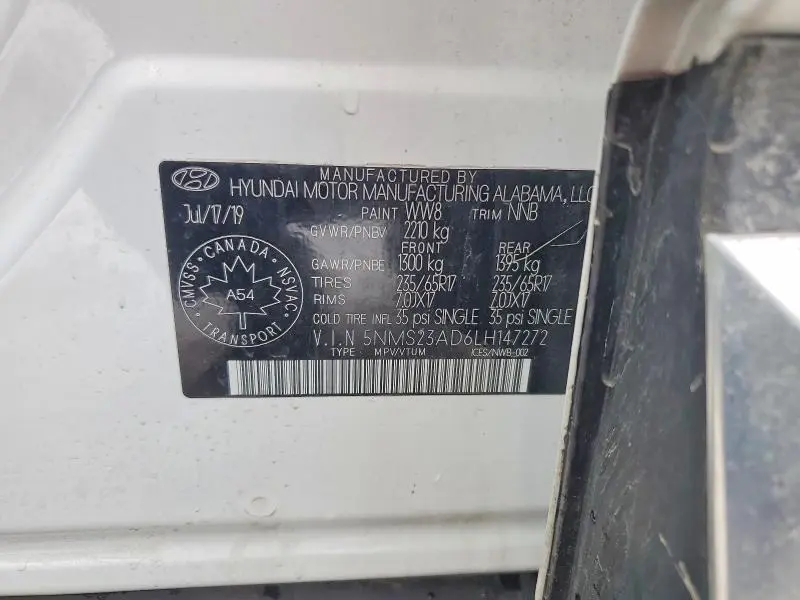 2020 HYUNDAI SANTA FE SE  