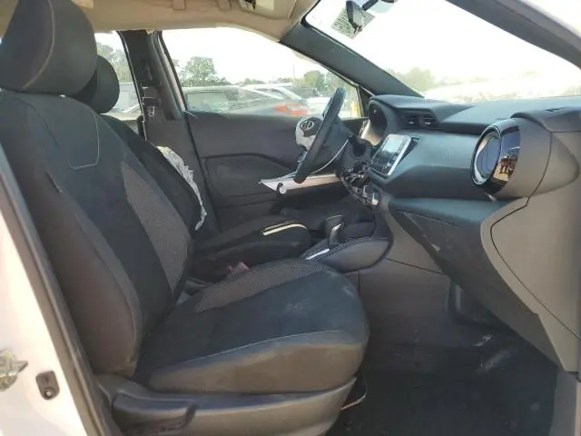 2019 NISSAN KICKS S  