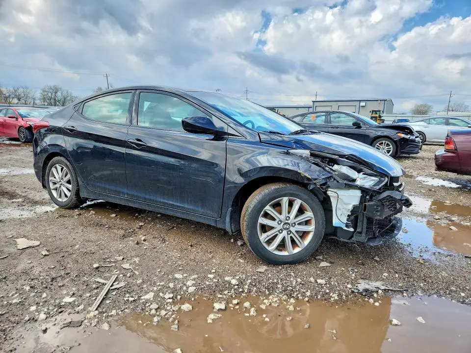 2015 HYUNDAI ELANTRA SE  