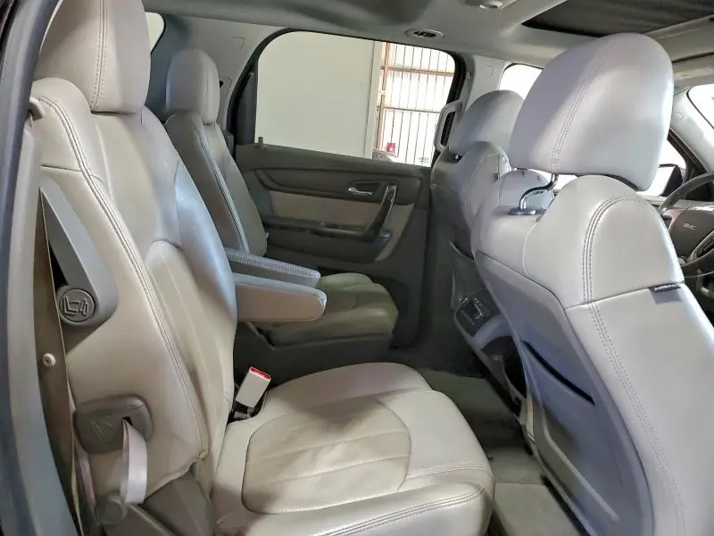 2016 GMC ACADIA SLT-2  