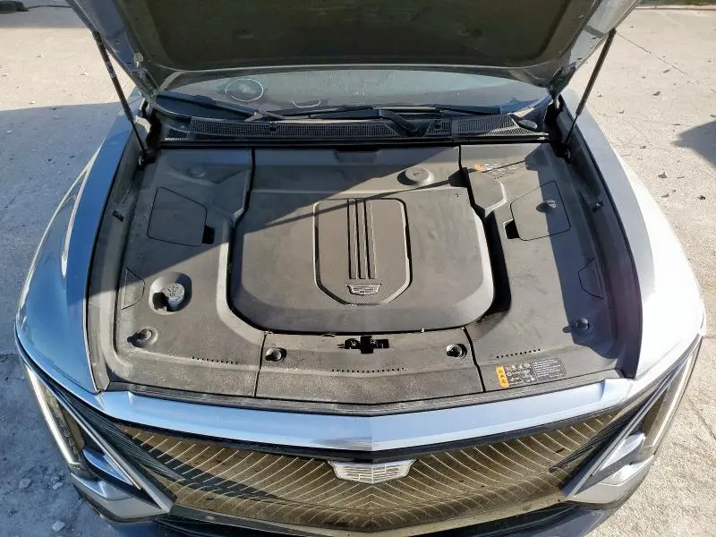 2024 CADILLAC LYRIQ LUXURY  