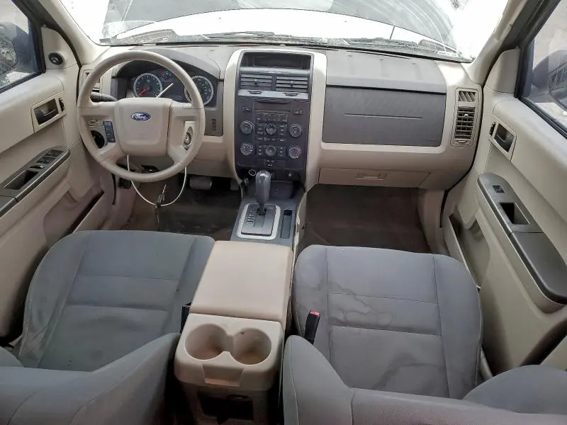 2011 FORD ESCAPE XLS  