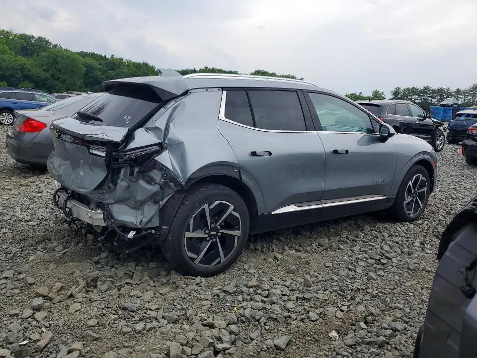 2025 CHEVROLET EQUINOX LT  