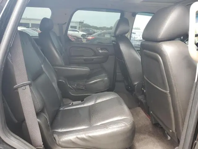 2010 CADILLAC ESCALADE PREMIUM  