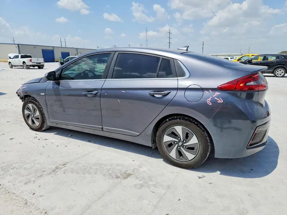 2017 HYUNDAI IONIQ SEL  