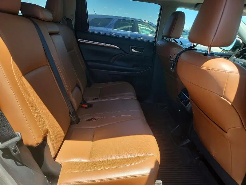 2018 TOYOTA HIGHLANDER LIMITED  