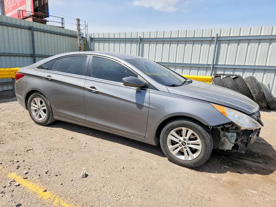 2013 HYUNDAI SONATA GLS  