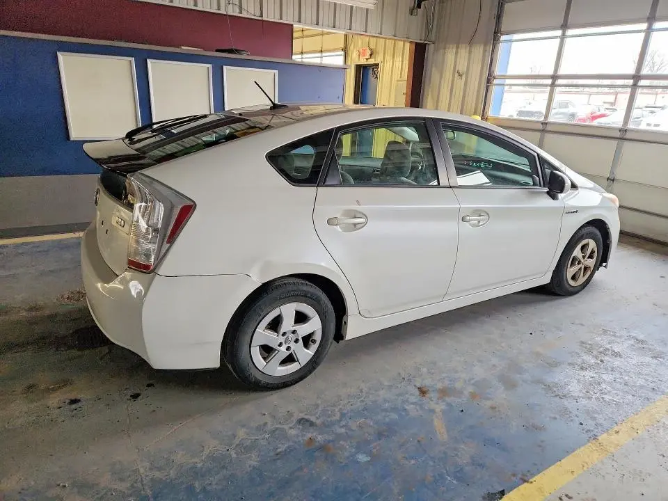 2010 TOYOTA PRIUS II  