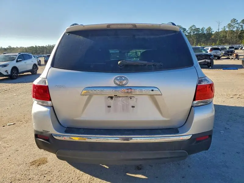 2013 TOYOTA HIGHLANDER LIMITED  