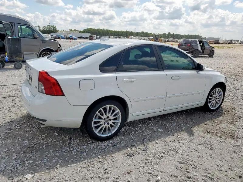 2011 VOLVO S40 T5  