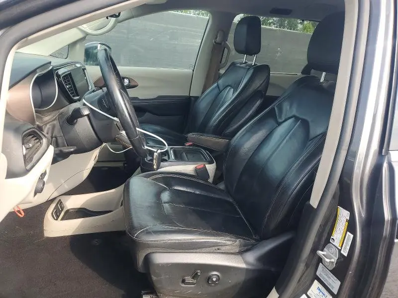 2017 CHRYSLER PACIFICA TOURING L  