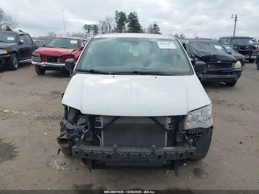 2020 DODGE GRAND CARAVAN SE