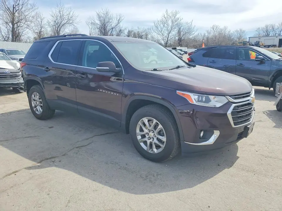 2021 CHEVROLET TRAVERSE LT  