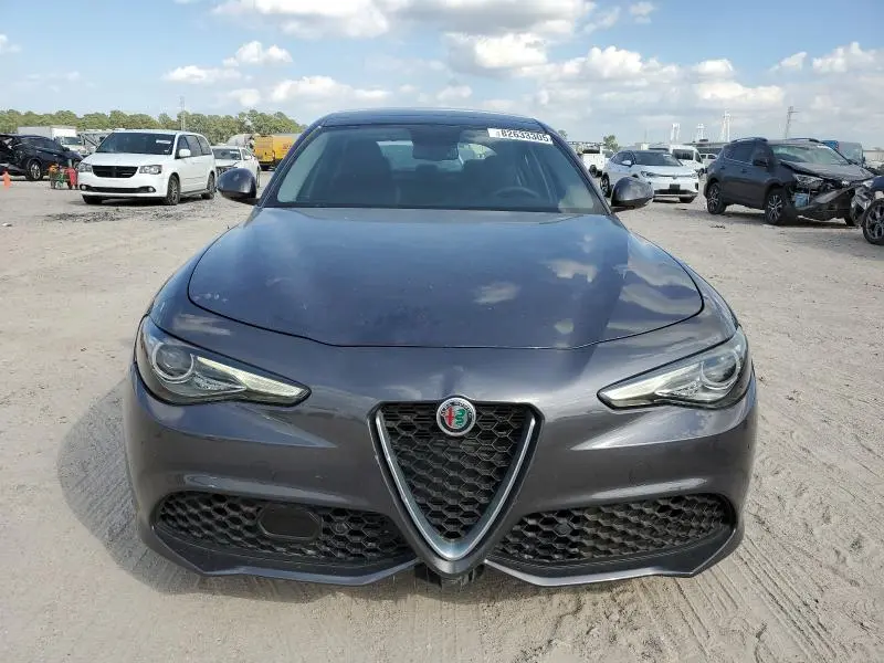 2019 ALFA ROMEO GIULIA TI  