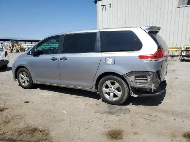 2012 TOYOTA SIENNA   