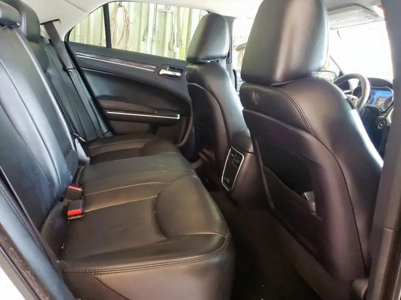 2019 CHRYSLER 300 TOURING  