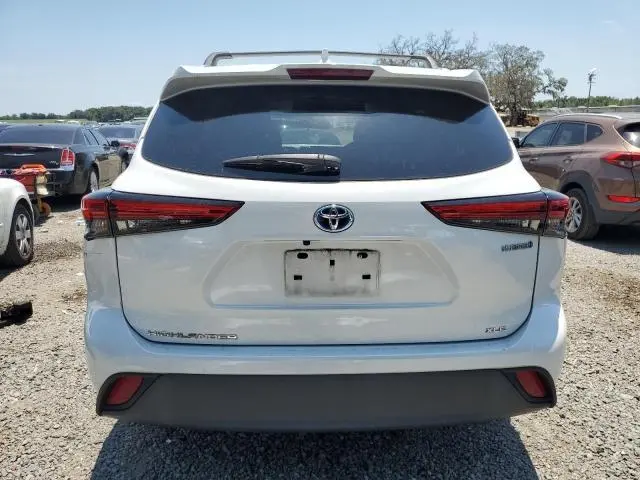 2022 TOYOTA HIGHLANDER HYBRID XLE  