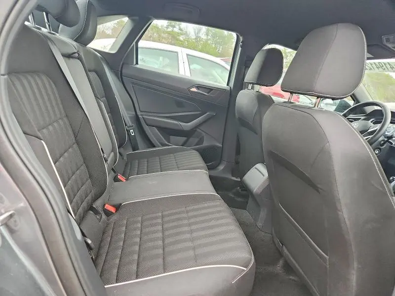 2023 VOLKSWAGEN JETTA SPORT  