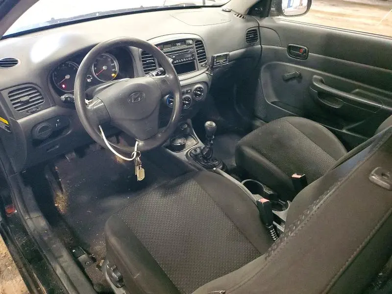 2011 HYUNDAI ACCENT GL  