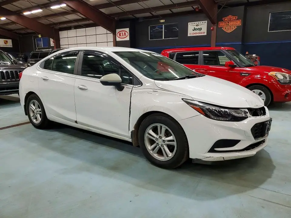 2018 CHEVROLET CRUZE LT  