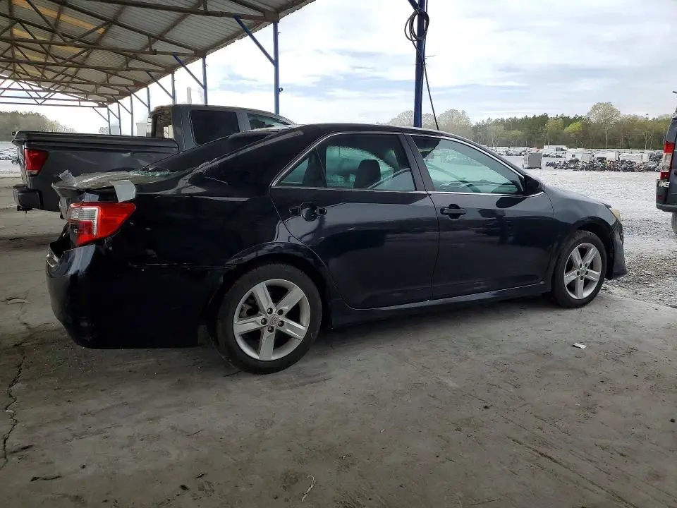 2012 TOYOTA CAMRY SE  