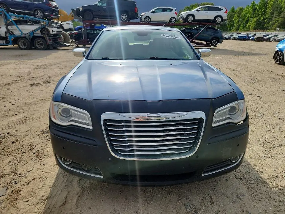2011 CHRYSLER 300 LIMITED  