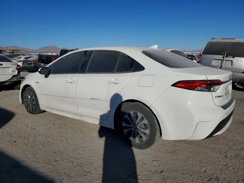 2021 TOYOTA COROLLA LE  