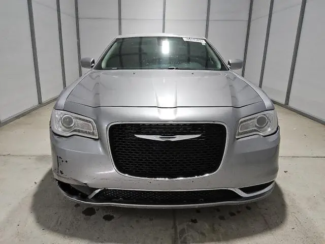 2016 CHRYSLER 300 LIMITED  
