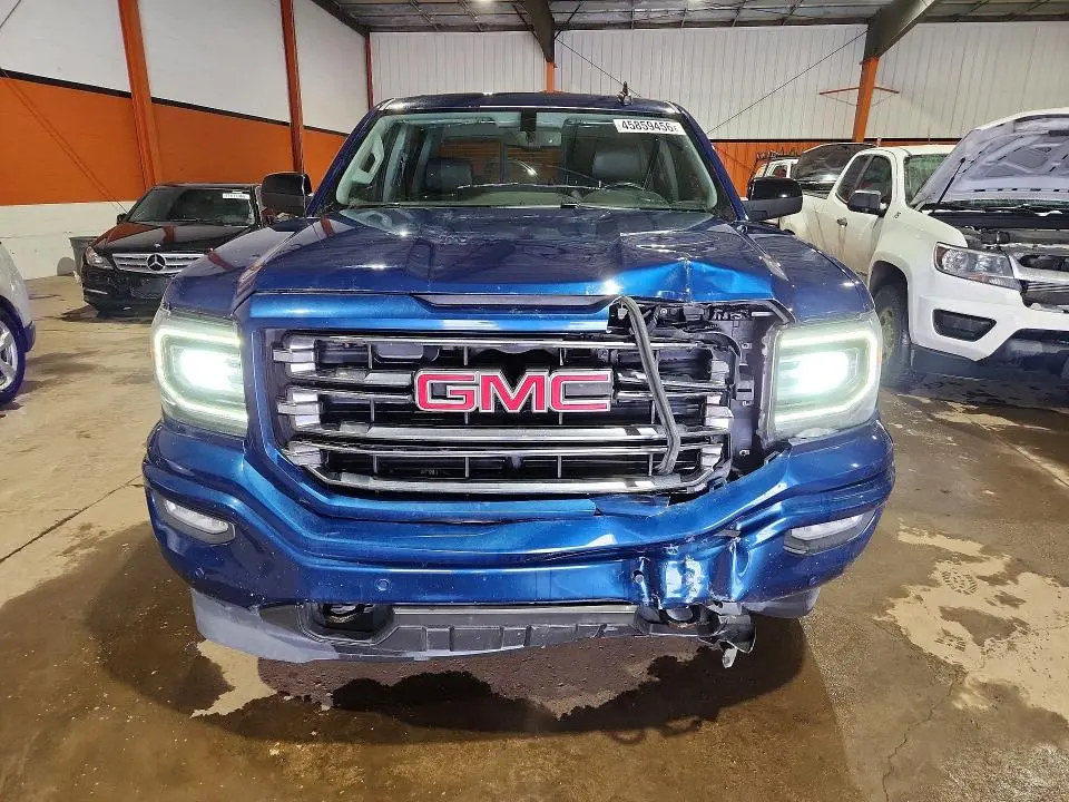 2017 GMC SIERRA K1500 SLT  