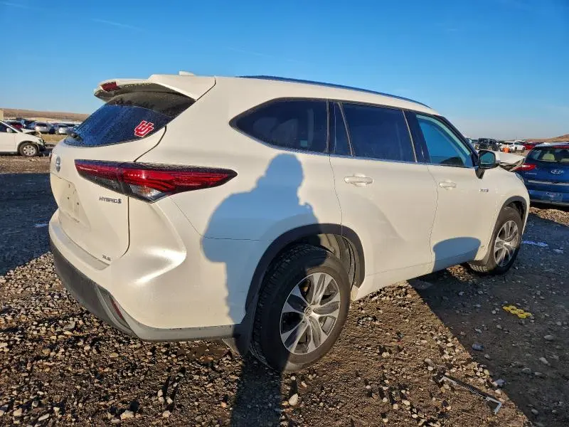 2020 TOYOTA HIGHLANDER HYBRID XLE  