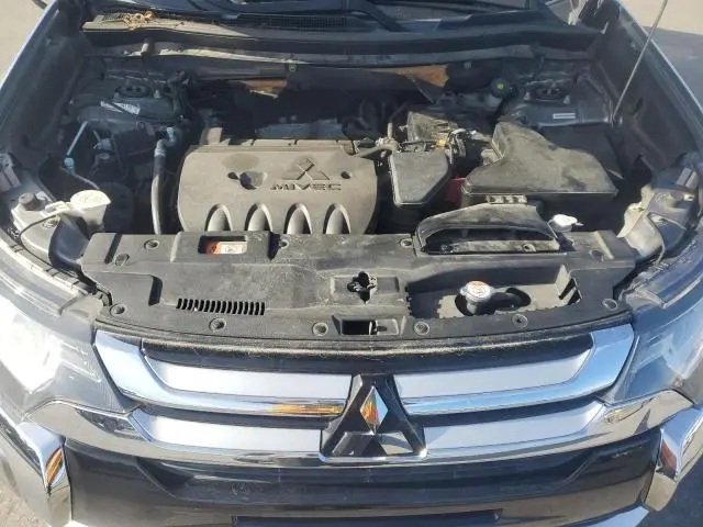 2016 MITSUBISHI OUTLANDER SE  