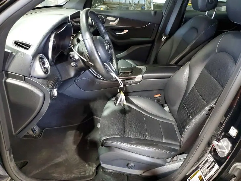 2020 MERCEDES-BENZ GLC 300 4MATIC  