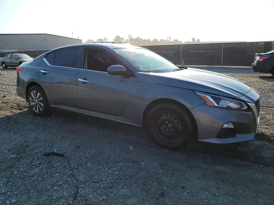 2019 NISSAN ALTIMA S  