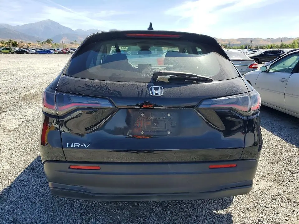 2023 HONDA HR-V LX  