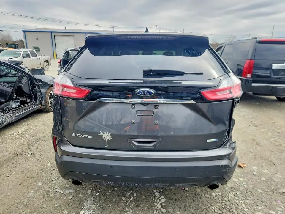 2020 FORD EDGE SE  